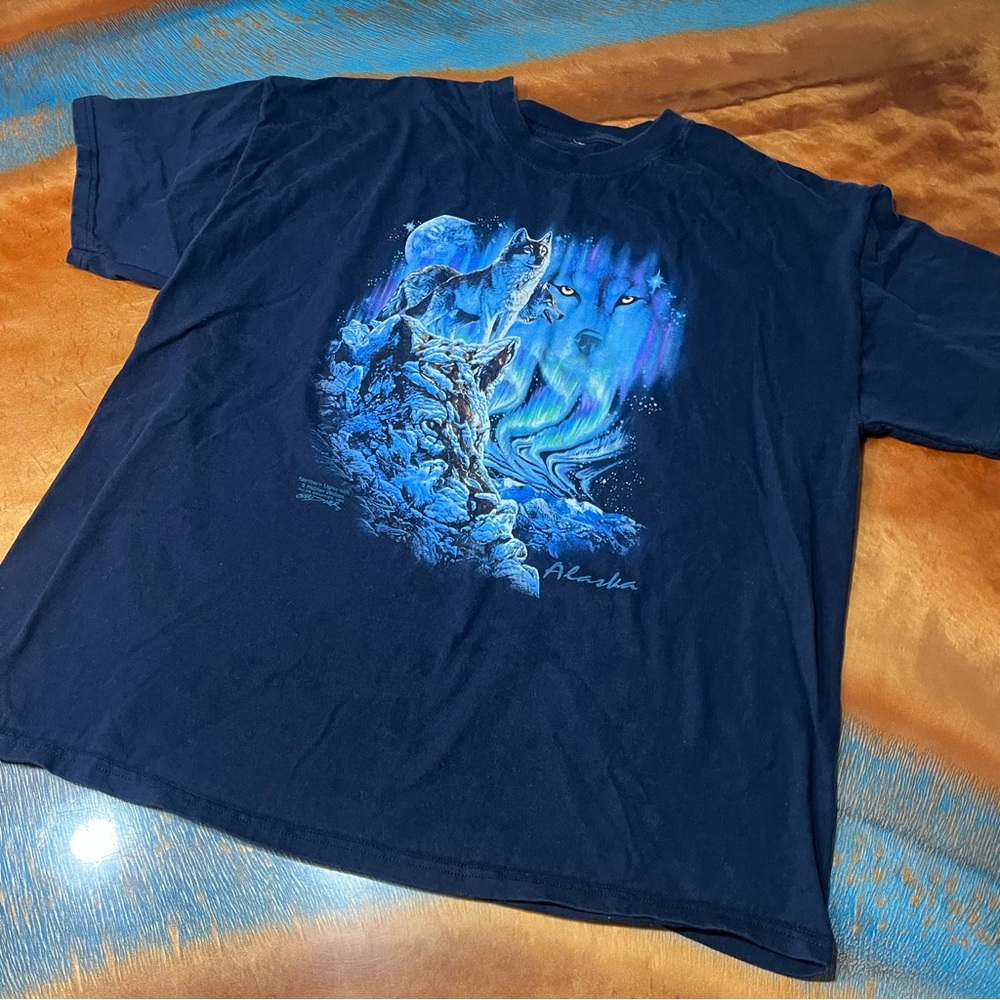 VTG Hanes Alaska Northern lights hidden Wolves Graphic Blue T-Shirt cotton